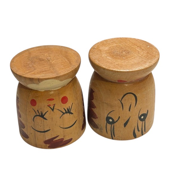 Vintage Wooden Egg Cups Set of 2 Hand Painted Faces Unique Kitchen Decor Japan - Picture 6 of 10